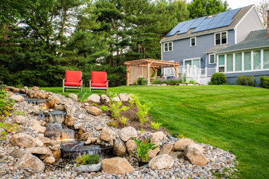 Example of an arts and crafts home design design in Boston