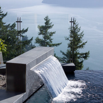 Contemporary Pool