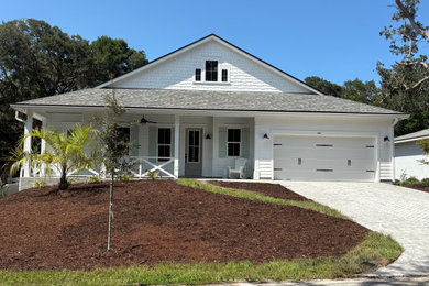 Inspiration for a coastal one-story exterior home remodel in Jacksonville