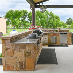 Outdoor Entertaining Area - Outdoor Kitchen Appliances