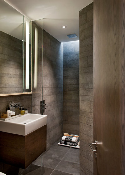 Contemporary Bathroom by Honky Architecture & Interior Design