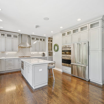 7034 Beckwith Rd, Morton Grove, IL