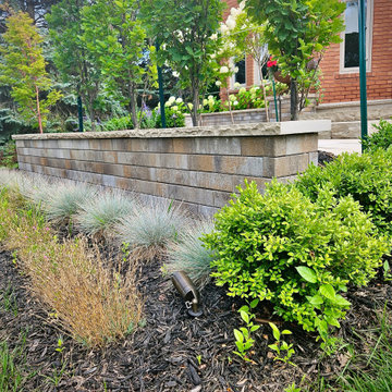 Segmental Retaining Wall with Integrated Planting Bed and Ornamental Trees