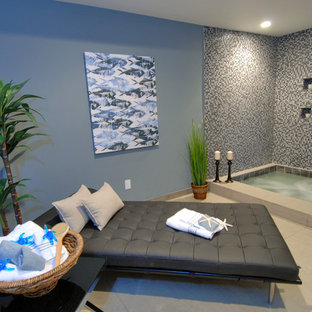 ロサンゼルスのモダンスタイルのおしゃれなホームジムの写真