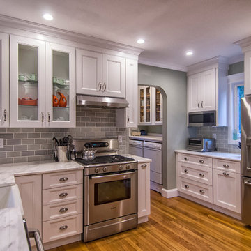 Transitional White Kitchen