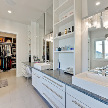 Modern Main Bathroom