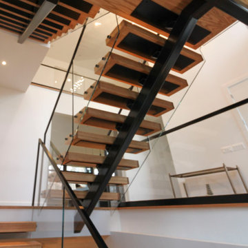 Project #98 | Modern Mono-beam Staircase with Glass Railing