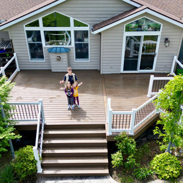 Family-Friendly Outdoor Retreat: DreamDecks' Versatile Design