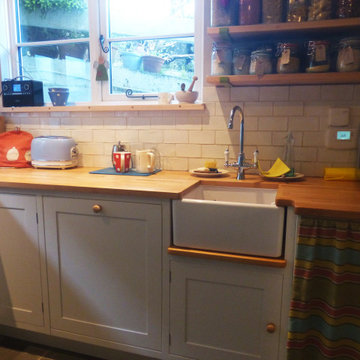 Small cottage kitchen