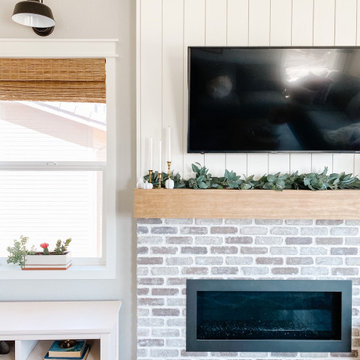 Easy DIY Fireplace Mantel