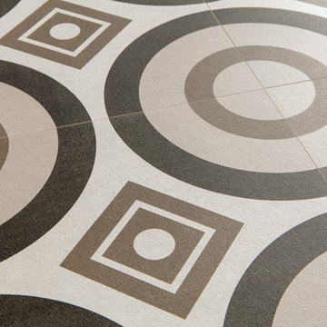 Lively Pattern Tile