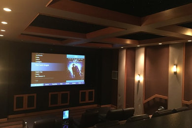 Inspiration for a craftsman home theater remodel in Chicago