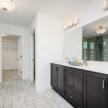 Mack's bathroom