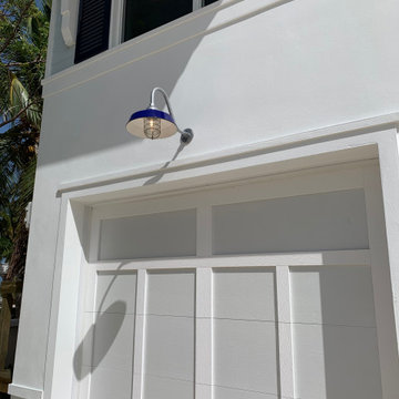 Florida Keys Home Features Vintage-Inspired Gooseneck Lights