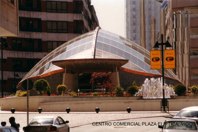 Centro comercial "Plaza Elíptica", Vigo.