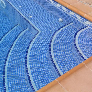 Swimming Pool Mosaic Tiles - Triangle Border 1 - Direct Tile warehouse