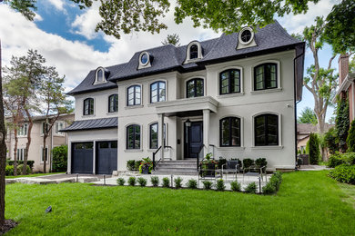 Inspiration for a contemporary exterior home remodel in Toronto