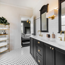 Master Bedroom/bathroom