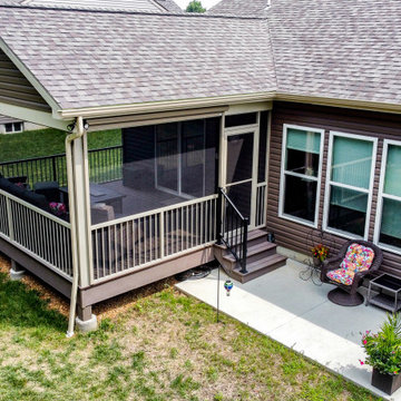 Screen Room with Composite Decking and Solar Screen