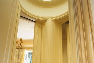 Entryway - traditional entryway idea