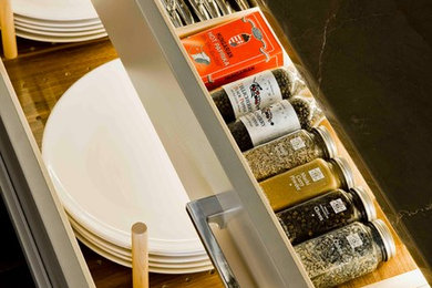 Trendy kitchen photo in Boston