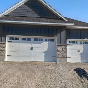 JAMES HARDIE BOARD & BATTEN & LAP SIDING - NIGHT GRAY - CARP