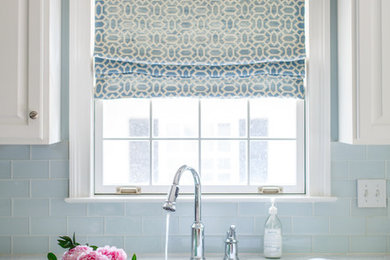 Transitional kitchen photo in Jacksonville