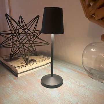 Table lamp