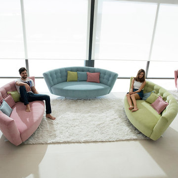 Lulu Chic Modern Sofa by Famaliving California