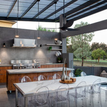 outdoor kitchen