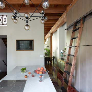 Chicago Industrial loft Kitchen. Designed by Fred Alsen of fma Interior Design
