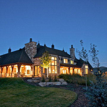 Midway Residence