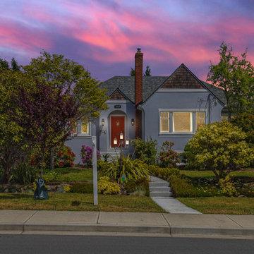 SOLD! SOLD! SOLD! 2684 Dufferin Ave - $1,799,900 – MLS 876824