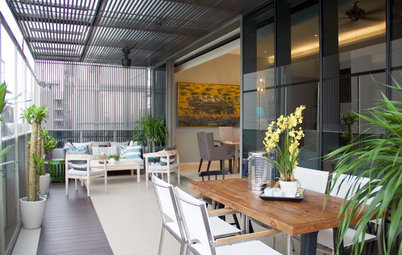 Room Tour: A Resort-Like Feel For a Spacious Balcony