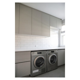 Modern Nantucket Nautical: Laundry Room - Beach Style - Laundry Room ...