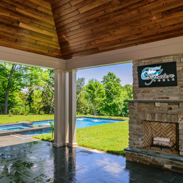 Doylestown, Bucks County - Grass Edge