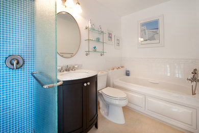 サンフランシスコにあるトラディショナルスタイルのおしゃれな浴室の写真