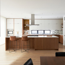 Kitchen with Isle