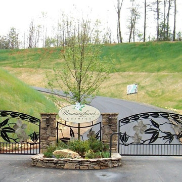 Custom Driveway Gates and Entrance Design
