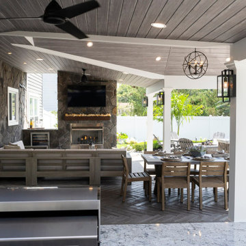 Outdoor Rooms, Pavilions & Pergolas