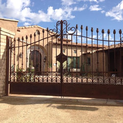 Auto Court Gates - Home Fencing And Gates