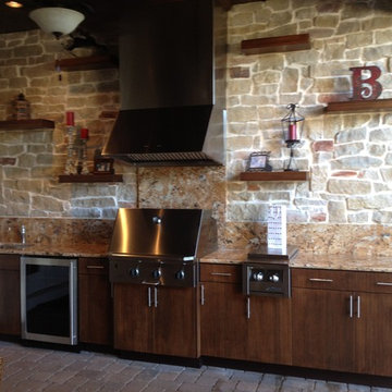 Contemporary Outdoor Kitchen