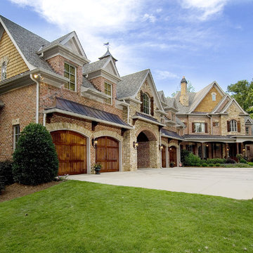 Exclusive Elegance Personified - Plan 25607GE