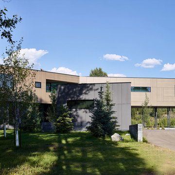 River Channel Residence