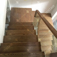 Single stringer staircase.