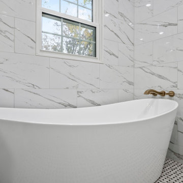 Bathroom Remodel | Contemporary Modern Bathroom - Deer Lake