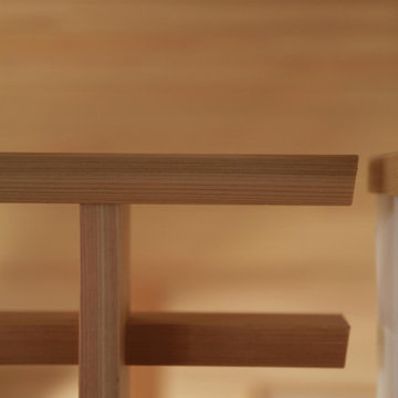 野上の片流れ屋根の家