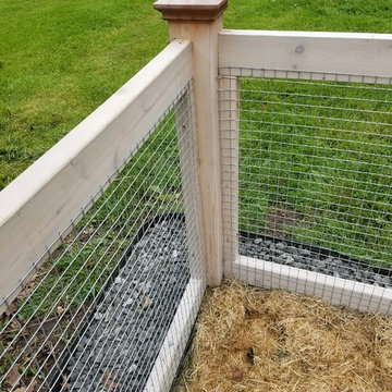 Portsmouth Wood & Wire Garden Fence