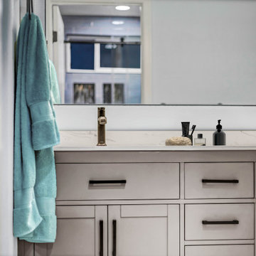 Custom Double Vanity with Modern Fixtures – Aliso Viejo Remodel