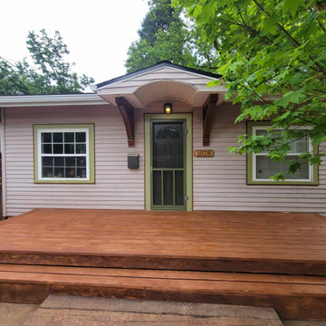 Tight knot cedar deck with rusticana stain
